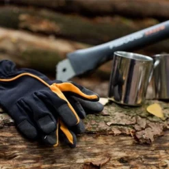 Tuinhandschoen All Seasons - Maat 8 Fiskars -Aanbiedingen Intieme Eden Winkel tuinhandschoen all seasons maat 8 1621502733 1 600